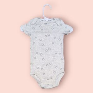 Carter's Light Gray Infant Baby Onesie with Circle Design (3-6M)